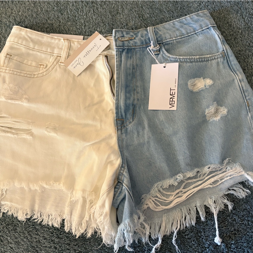 Vervet Women's Frayed Hem Jean Shorts - Light Blue and Cream